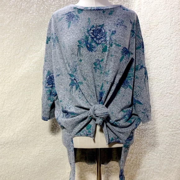 Knox Rose Tops - Knox Rose Floral Knot Front Shirt